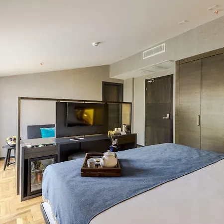 Lampa Design - Special Class Hotel 3*